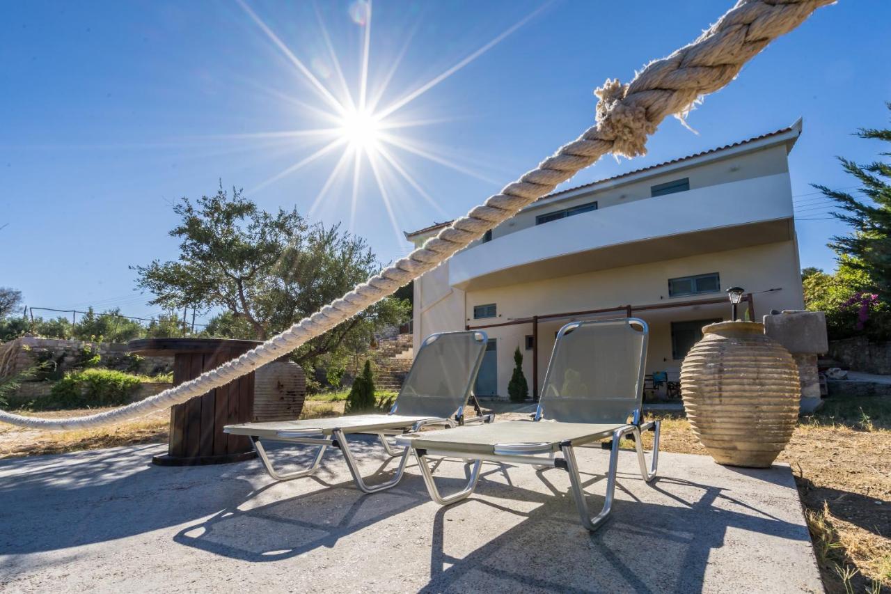 Seafront Studio With Direct Beach Access Koróni Eksteriør bilde